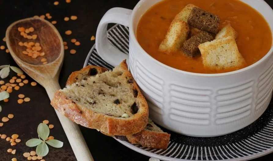 Sirkeli ve Sarımsaklı Mercimek Çorbası