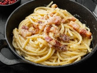 spagetti carbonara tarifi