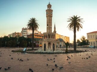 İzmir'e Nasıl Gidilir?